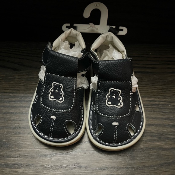 Baby boy sandals from Italy sz 3 NWT - Picture 2 of 4